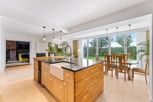 Breakfast Kitchen- click for photo gallery